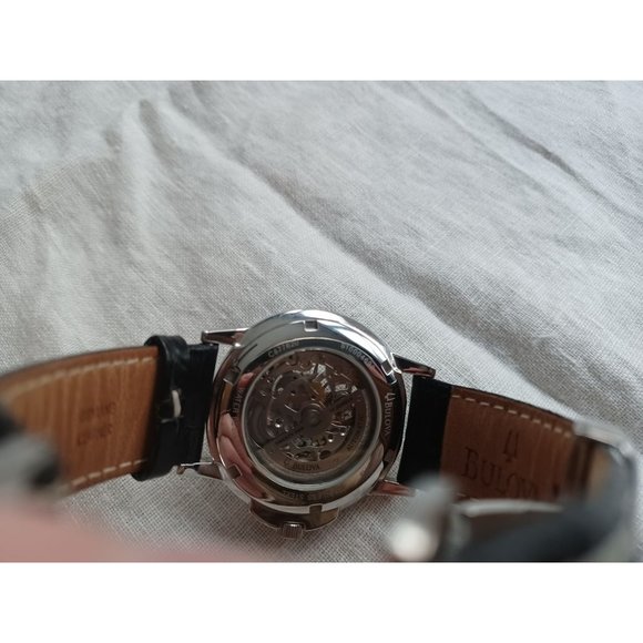 Watch - Picture 6 of 10